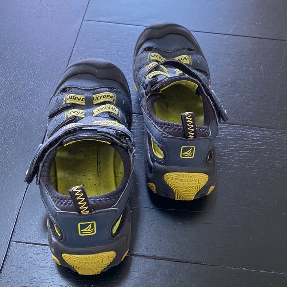 Sperry Top-Sider Boys Wet Tech Fisherman. Blue/Green. Size 1 - Picture 3 of 9